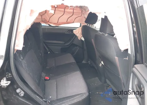 2018 Subaru Forester 2.5I Premium z USA, uszkodzony, nr VIN JF2SJAEC8JH593903